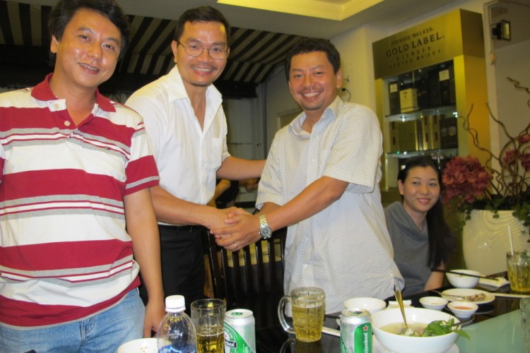Một vài hình ảnh ra mắt thành viên mới của FFC ngày 19/7/2012 Một vài hình ảnh ra mắt thành viên mới của FFC ngày 19/7/2012