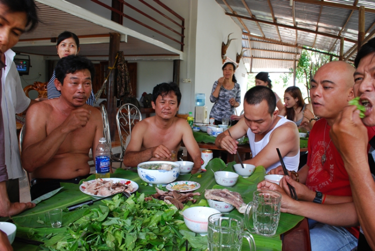 Bóng bàn chuyến đi lễ Quốc khánh 2/9 (đã có lịch trình cụ thể)