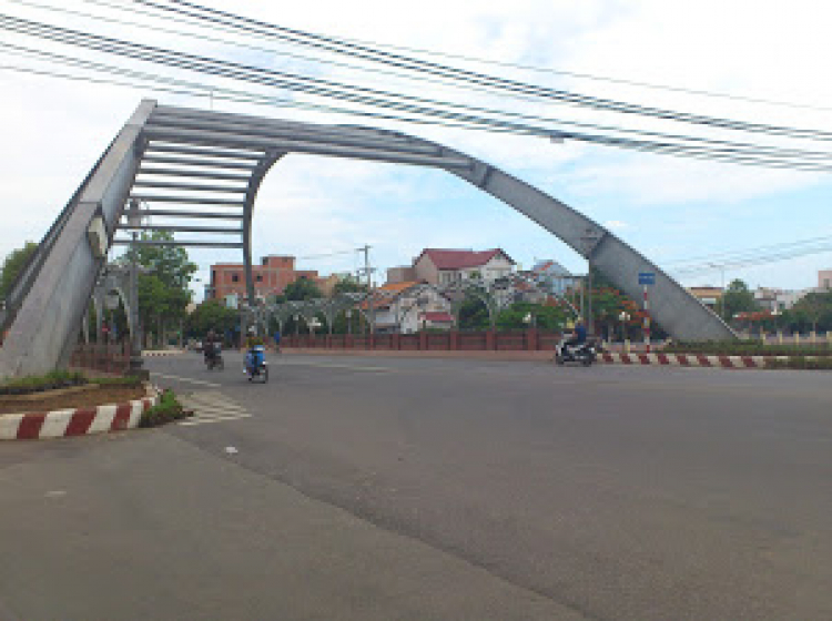 CẢNH BÁO - Em bị chém đẹp ở điểm dừng chân Mêkong - Long Thành -ĐN CẢNH BÁO - Em bị chém đẹp ở điểm dừng chân Mêkong - Long Thành -ĐN