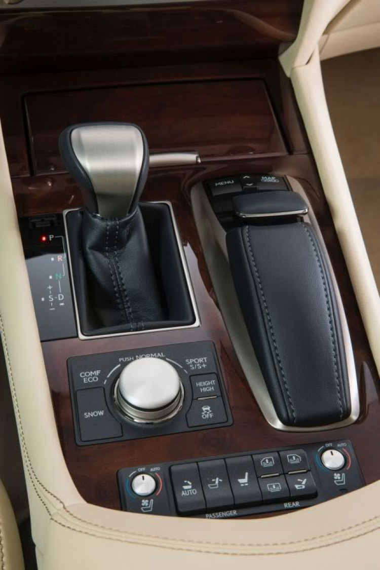 Lexus LS430, LS460/L, LS600h/L - Im Lặng Là Vàng Lexus LS430, LS460/L, LS600h/L - Im Lặng Là Vàng