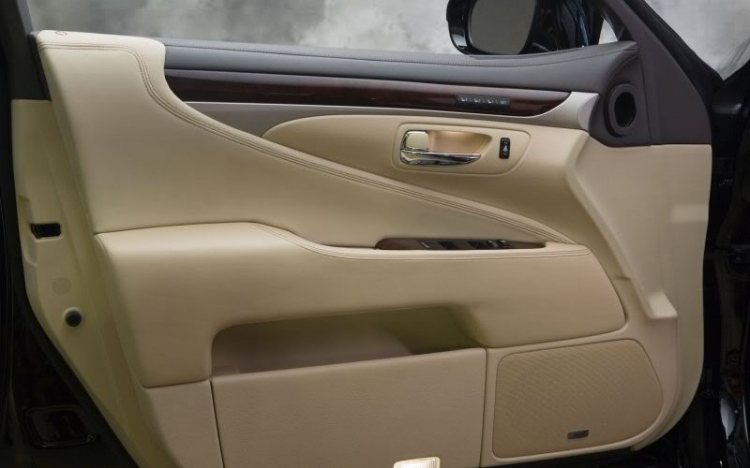 Lexus LS430, LS460/L, LS600h/L - Im Lặng Là Vàng Lexus LS430, LS460/L, LS600h/L - Im Lặng Là Vàng