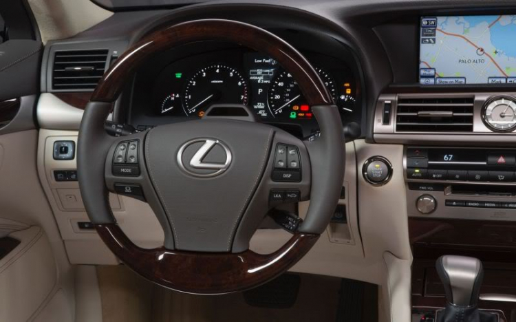 Lexus LS430, LS460/L,  LS600h/L - Im Lặng Là Vàng