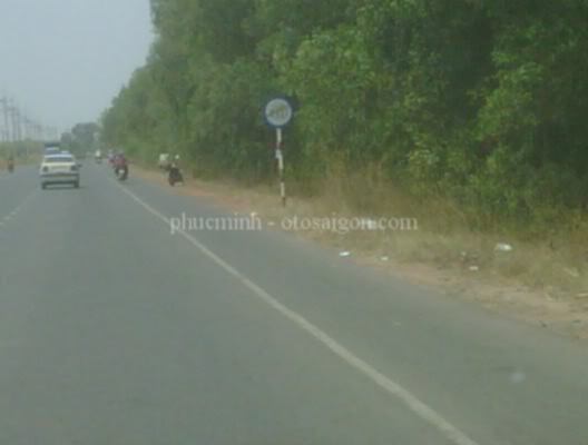 Bảng 30km/h trên đường Nhơn Trạch