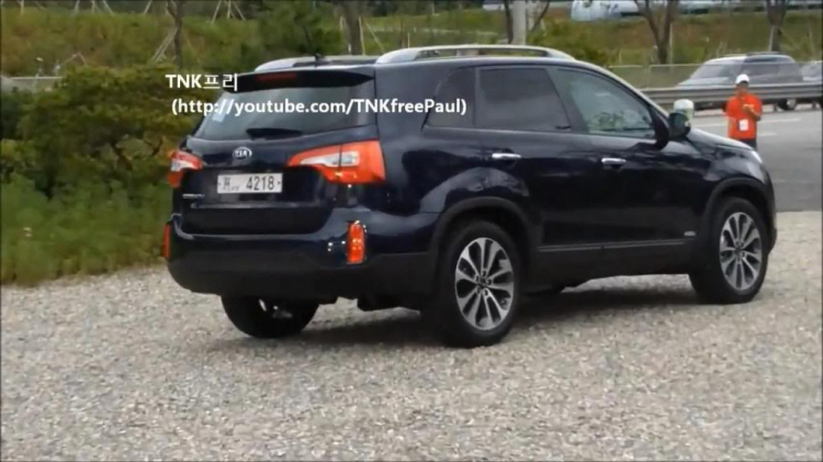 Hình ảnh đời thực Kia Sorento 2014