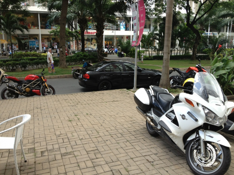 NGOINHAXANH và NHỮNG NGƯỜI BẠN