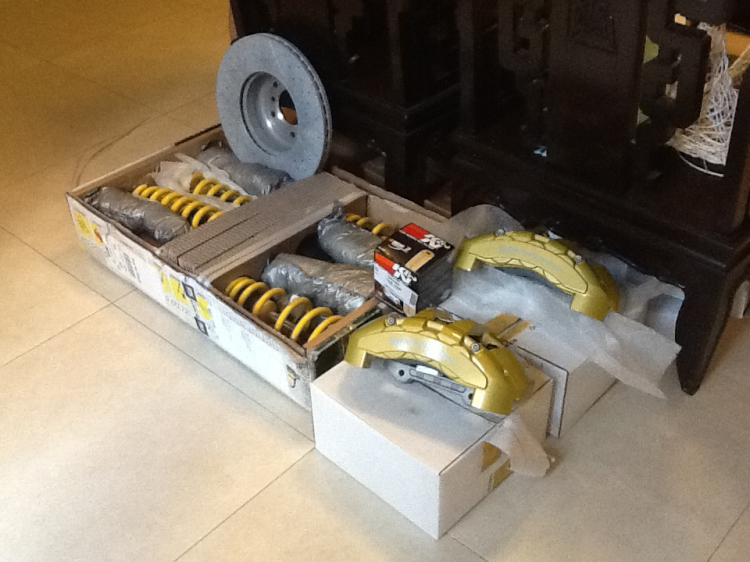 ST coilovers cho E90 - mới về thêm 4 bộ (tổng cộng gần 20 bộ đã gắn cho E90) ST coilovers cho E90 - mới về thêm 4 bộ (tổng cộng gần 20 bộ đã gắn cho E90)