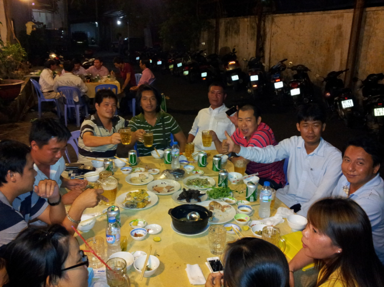 Hội "Thi Ca Bo Ke"