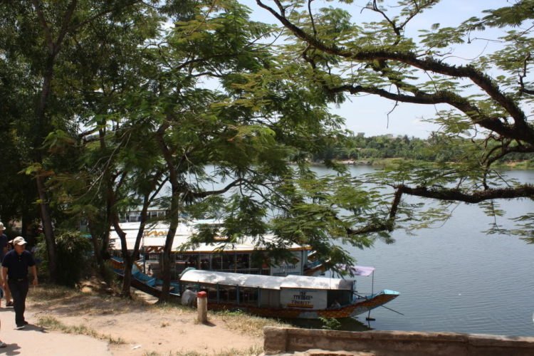 Sài Gòn - Quảng Trị (22/7-01/8/2012) Sài Gòn - Quảng Trị (22/7-01/8/2012)