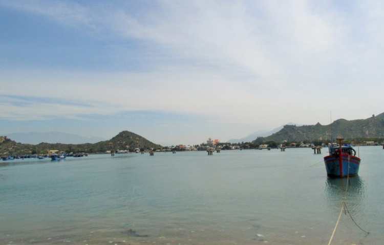 Chuyến du lịch hè 2014 biển và núi của nhà em. Chuyến du lịch hè 2014 biển và núi của nhà em.