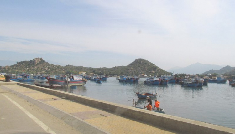 Chuyến du lịch hè 2014 biển và núi của nhà em. Chuyến du lịch hè 2014 biển và núi của nhà em.