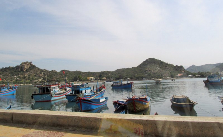 Chuyến du lịch hè 2014 biển và núi của nhà em. Chuyến du lịch hè 2014 biển và núi của nhà em.