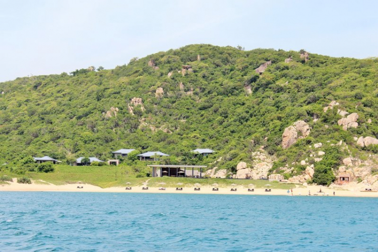 Chuyến du lịch hè 2014 biển và núi của nhà em. Chuyến du lịch hè 2014 biển và núi của nhà em.