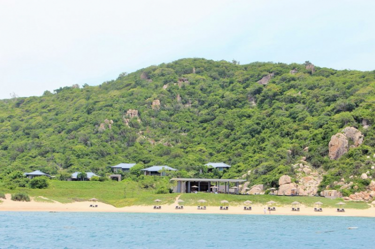Chuyến du lịch hè 2014 biển và núi của nhà em. Chuyến du lịch hè 2014 biển và núi của nhà em.