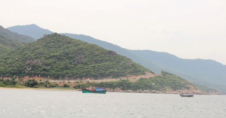 Chuyến du lịch hè 2014 biển và núi của nhà em. Chuyến du lịch hè 2014 biển và núi của nhà em.