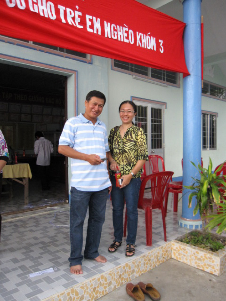 Tiến về Năm Căn vì các em thân yêu. Tiến về Năm Căn vì các em thân yêu.