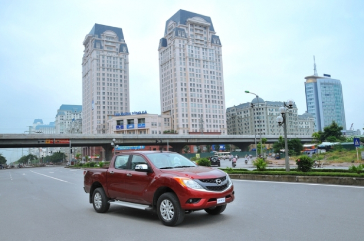 Một ngày test thử "trai đẹp" Mazda BT-50 tại Hà Nội