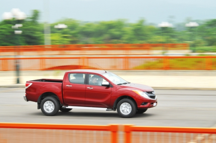 Một ngày test thử "trai đẹp" Mazda BT-50 tại Hà Nội