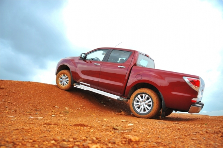 Một ngày test thử "trai đẹp" Mazda BT-50 tại Hà Nội