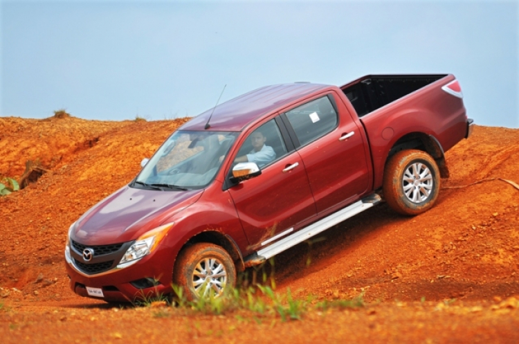 Một ngày test thử "trai đẹp" Mazda BT-50 tại Hà Nội