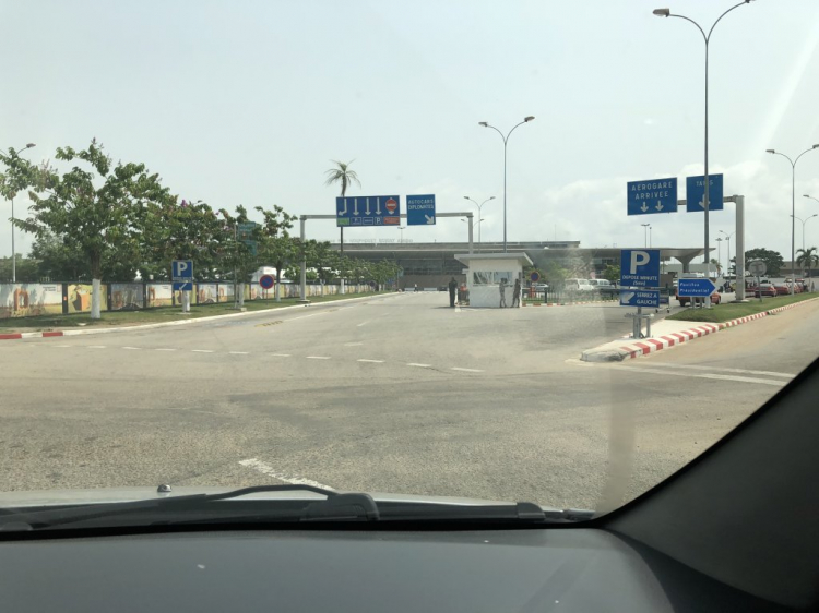Em đang ở Tây Phi - Bờ Biển Ngà Em đang ở Tây Phi - Bờ Biển Ngà