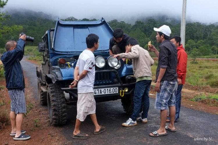 Hành trình 1/2 cung đường vào thác 7 Tầng & bài thực hành sử dụng tời toàn tập Hành trình 1/2 cung đường vào thác 7 Tầng & bài thực hành sử dụng tời toàn tập