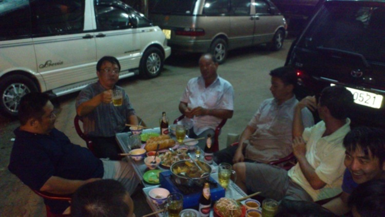 Beer...Bia.... Beer...Bia....