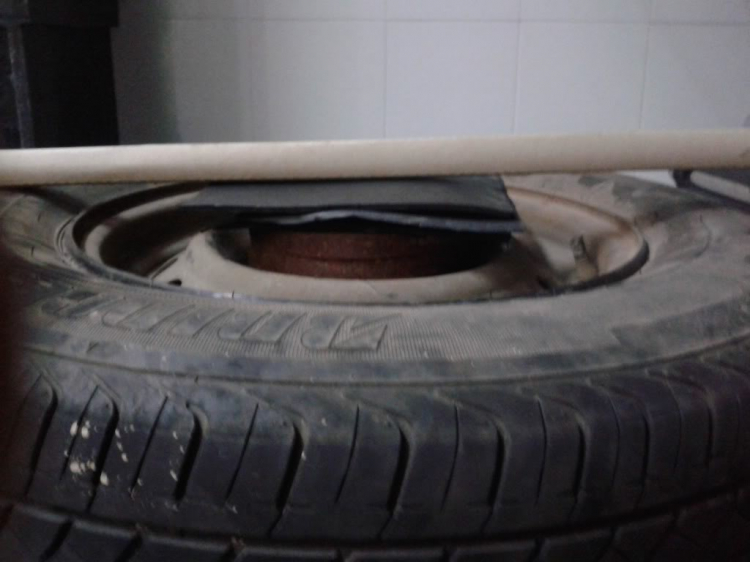 CÁCH CHỐNG MẤT CẮP BÁNH SƠ CUA TREO GẦM (CÓ HÌNH THỰC NGHIỆM) CÁCH CHỐNG MẤT CẮP BÁNH SƠ CUA TREO GẦM (CÓ HÌNH THỰC NGHIỆM)