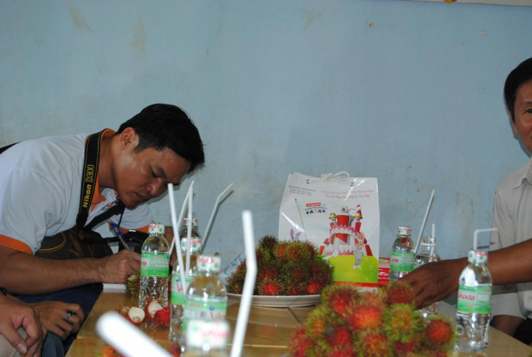 Hình ảnh chương trình " Đưa Em Vượt Suối băng rừng" tại khánh Sơn Hình ảnh chương trình " Đưa Em Vượt Suối băng rừng" tại khánh Sơn