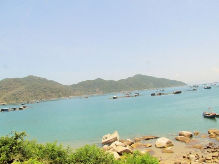 Chuyến du lịch hè 2014 biển và núi của nhà em. Chuyến du lịch hè 2014 biển và núi của nhà em.