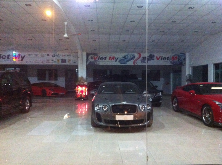 Cặp đôi Bentley GTC & GT Speed tại Sài Gòn