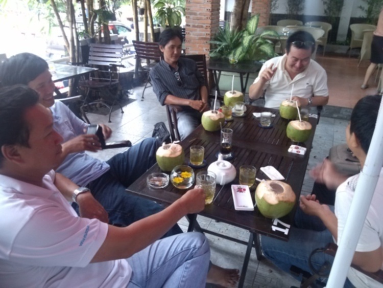 S.O.S - Cafe, off chai nhanh gọn không hẹn trước