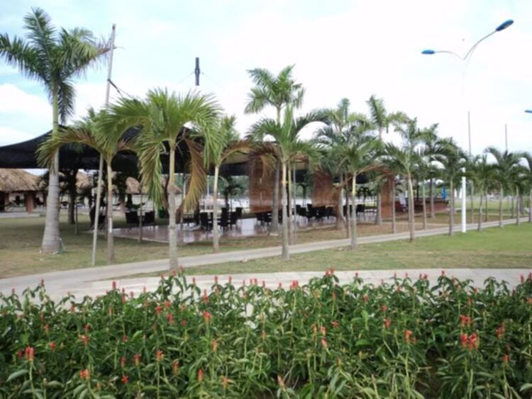 Xóm hẻm Lan Anh Xóm hẻm Lan Anh