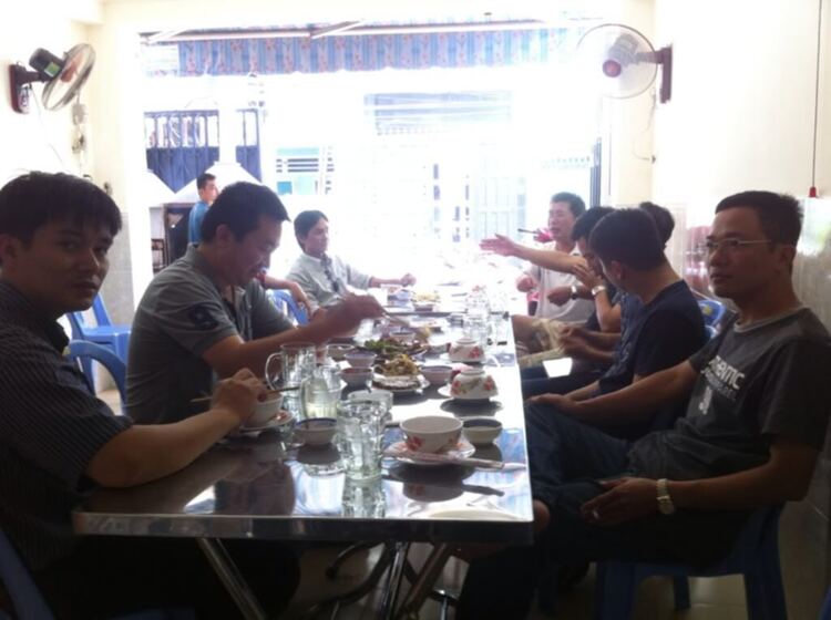 S.O.S - Cafe, off chai nhanh gọn không hẹn trước