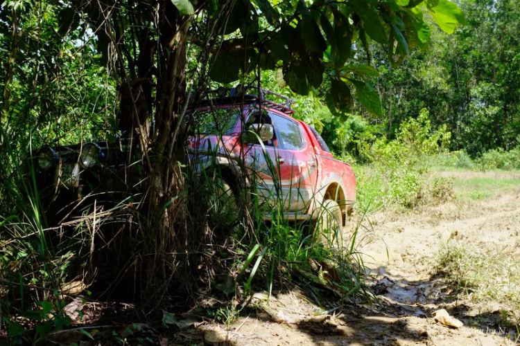 Ảnh hành trình tiền trạm cùng hội Xe Địa Hình Sài Gòn cho giải off-road "khủng" SAT 2012