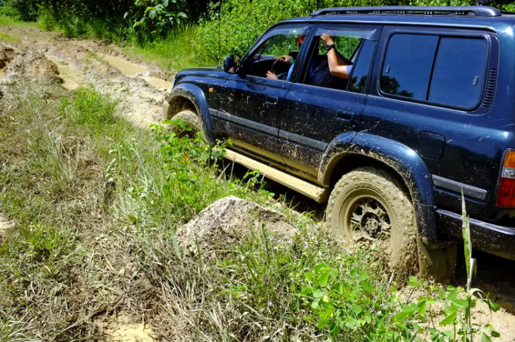 Ảnh hành trình tiền trạm cùng hội Xe Địa Hình Sài Gòn cho giải off-road "khủng" SAT 2012