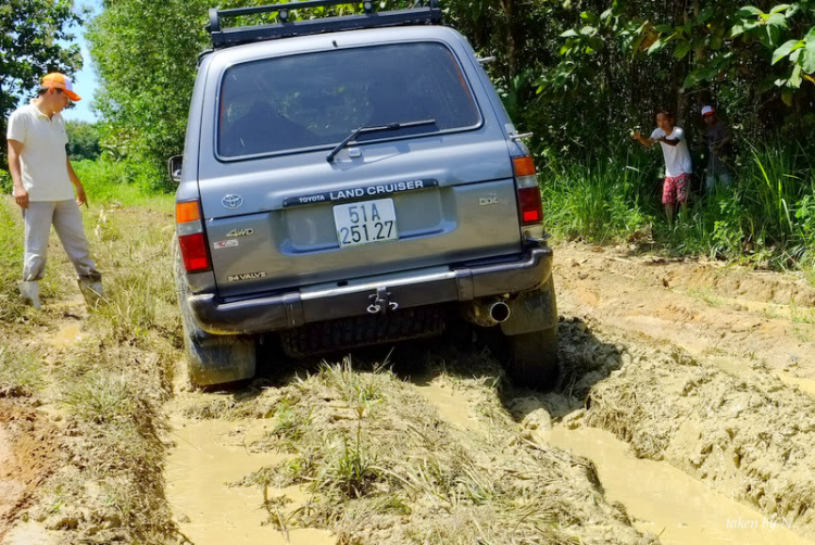 Ảnh hành trình tiền trạm cùng hội Xe Địa Hình Sài Gòn cho giải off-road "khủng" SAT 2012