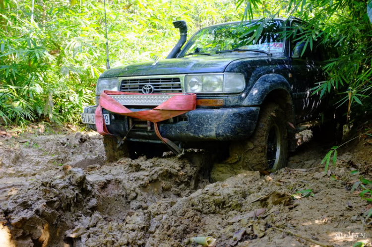 Ảnh hành trình tiền trạm cùng hội Xe Địa Hình Sài Gòn cho giải off-road "khủng" SAT 2012