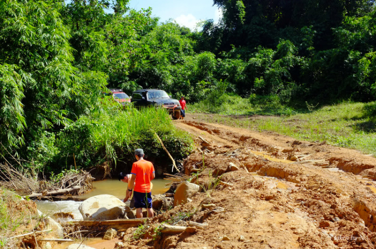 Ảnh hành trình tiền trạm cùng hội Xe Địa Hình Sài Gòn cho giải off-road "khủng" SAT 2012