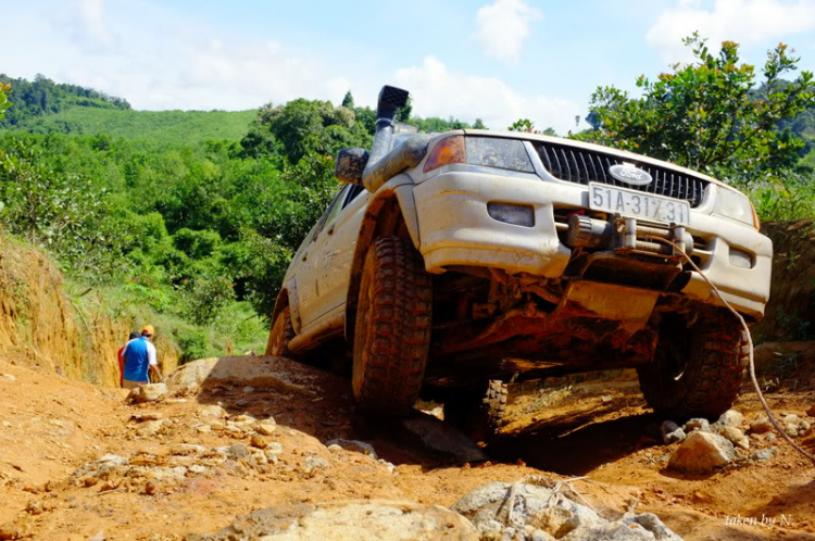 Ảnh hành trình tiền trạm cùng hội Xe Địa Hình Sài Gòn cho giải off-road "khủng" SAT 2012