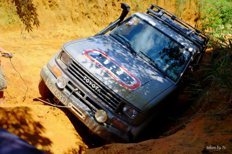 Ảnh hành trình tiền trạm cùng hội Xe Địa Hình Sài Gòn cho giải off-road "khủng" SAT 2012