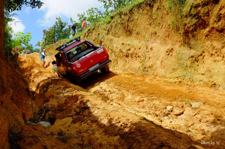 Ảnh hành trình tiền trạm cùng hội Xe Địa Hình Sài Gòn cho giải off-road "khủng" SAT 2012