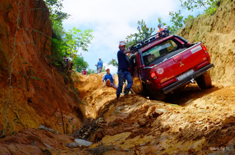 Ảnh hành trình tiền trạm cùng hội Xe Địa Hình Sài Gòn cho giải off-road "khủng" SAT 2012