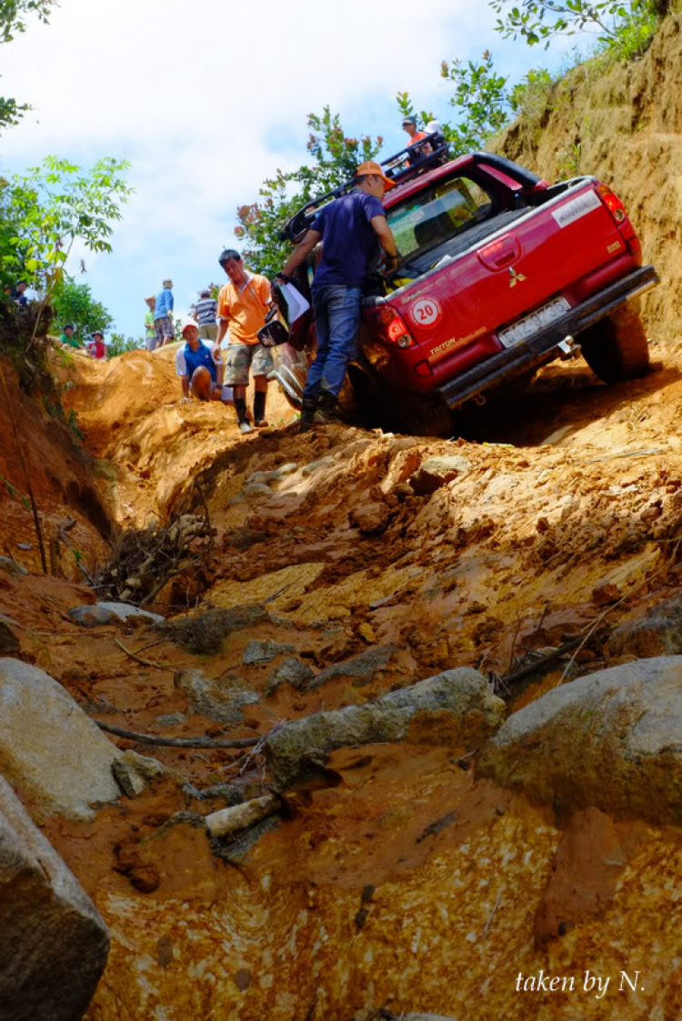 Ảnh hành trình tiền trạm cùng hội Xe Địa Hình Sài Gòn cho giải off-road "khủng" SAT 2012