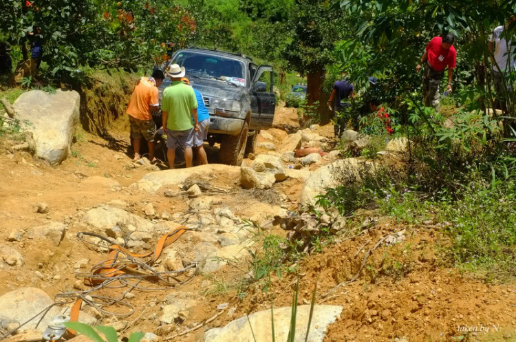 Ảnh hành trình tiền trạm cùng hội Xe Địa Hình Sài Gòn cho giải off-road "khủng" SAT 2012