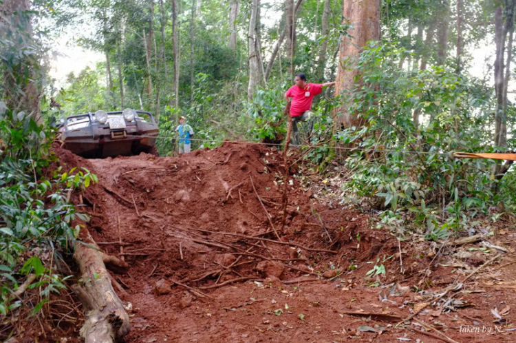 Ảnh hành trình tiền trạm cùng hội Xe Địa Hình Sài Gòn cho giải off-road "khủng" SAT 2012