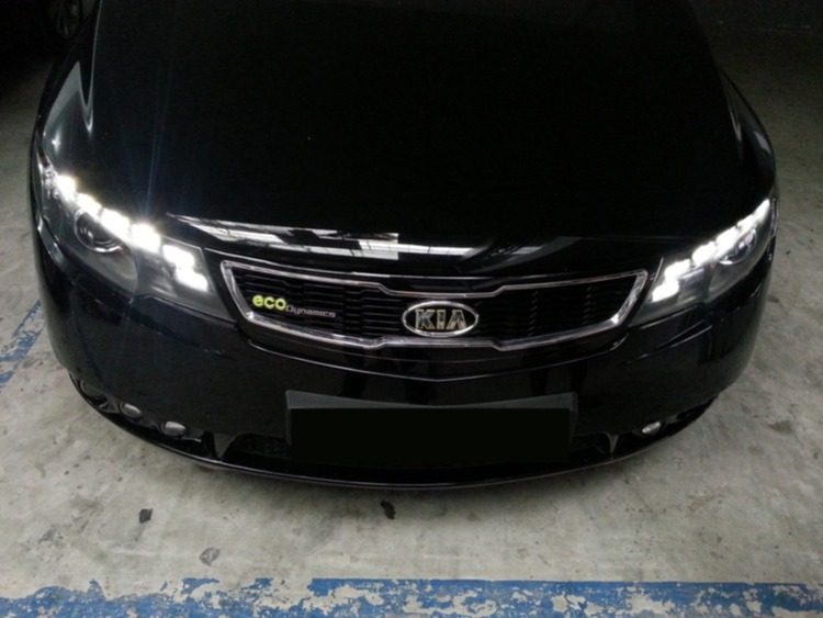 xe của bác moivaonghe đổi kiểu mắt khác độc nhất vô nhị luôn (hình ảnh trang 11) xe của bác moivaonghe đổi kiểu mắt khác độc nhất vô nhị luôn (hình ảnh trang 11)