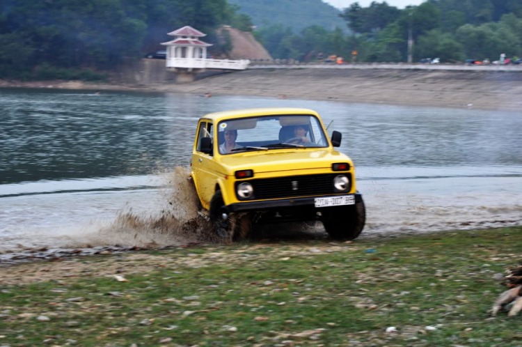 Lada Niva - Russian Range Rover (Phần 5)