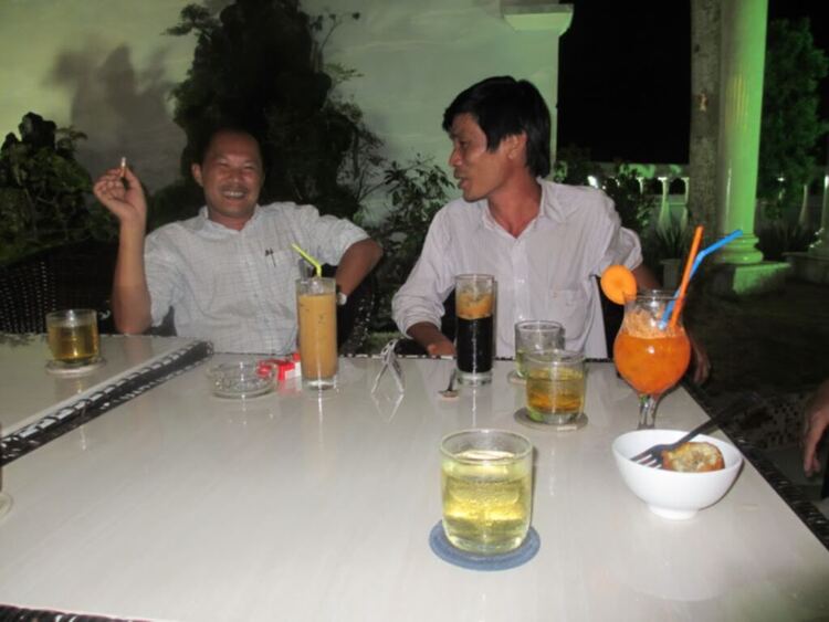 Accord Club: Tụ tập vui chơi, cà phê, ọp ẹp Accord Club: Tụ tập vui chơi, cà phê, ọp ẹp