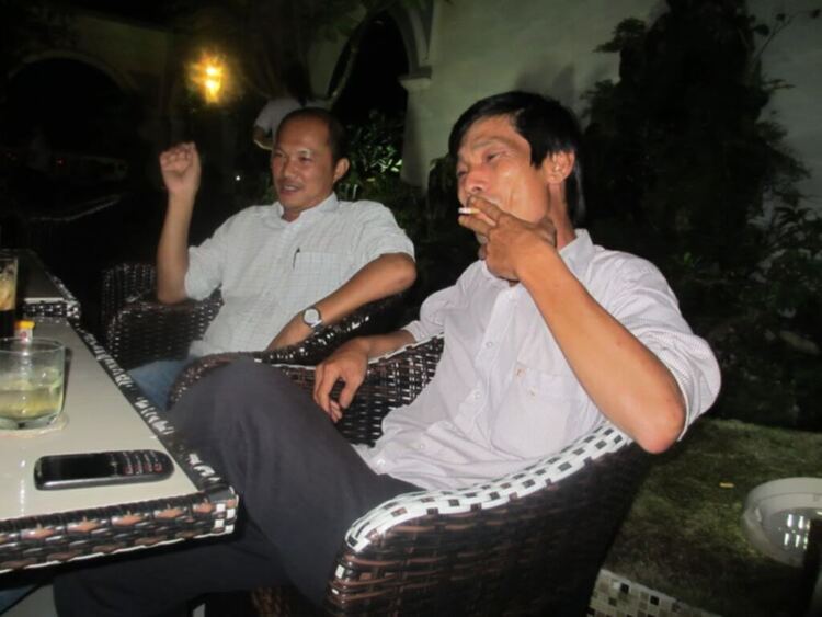 Accord Club: Tụ tập vui chơi, cà phê, ọp ẹp Accord Club: Tụ tập vui chơi, cà phê, ọp ẹp