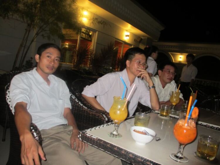 Accord Club: Tụ tập vui chơi, cà phê, ọp ẹp Accord Club: Tụ tập vui chơi, cà phê, ọp ẹp